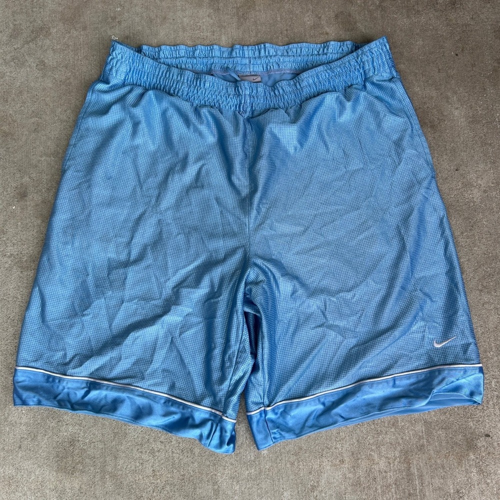 Nike Basketball Shorts XL Blue Vintage 90s Silky Baggy Streetwear Embroidered